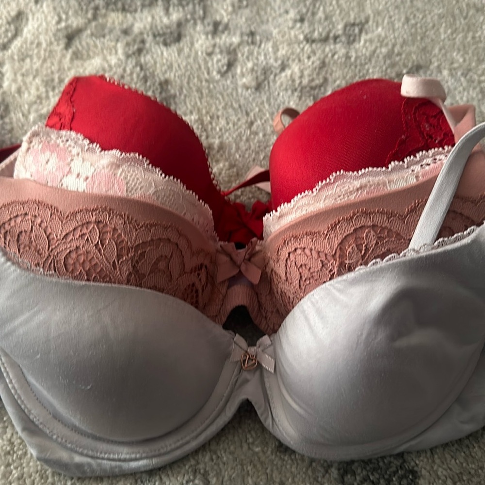 34 A Victoria Secret Bra lot. Selling all together.